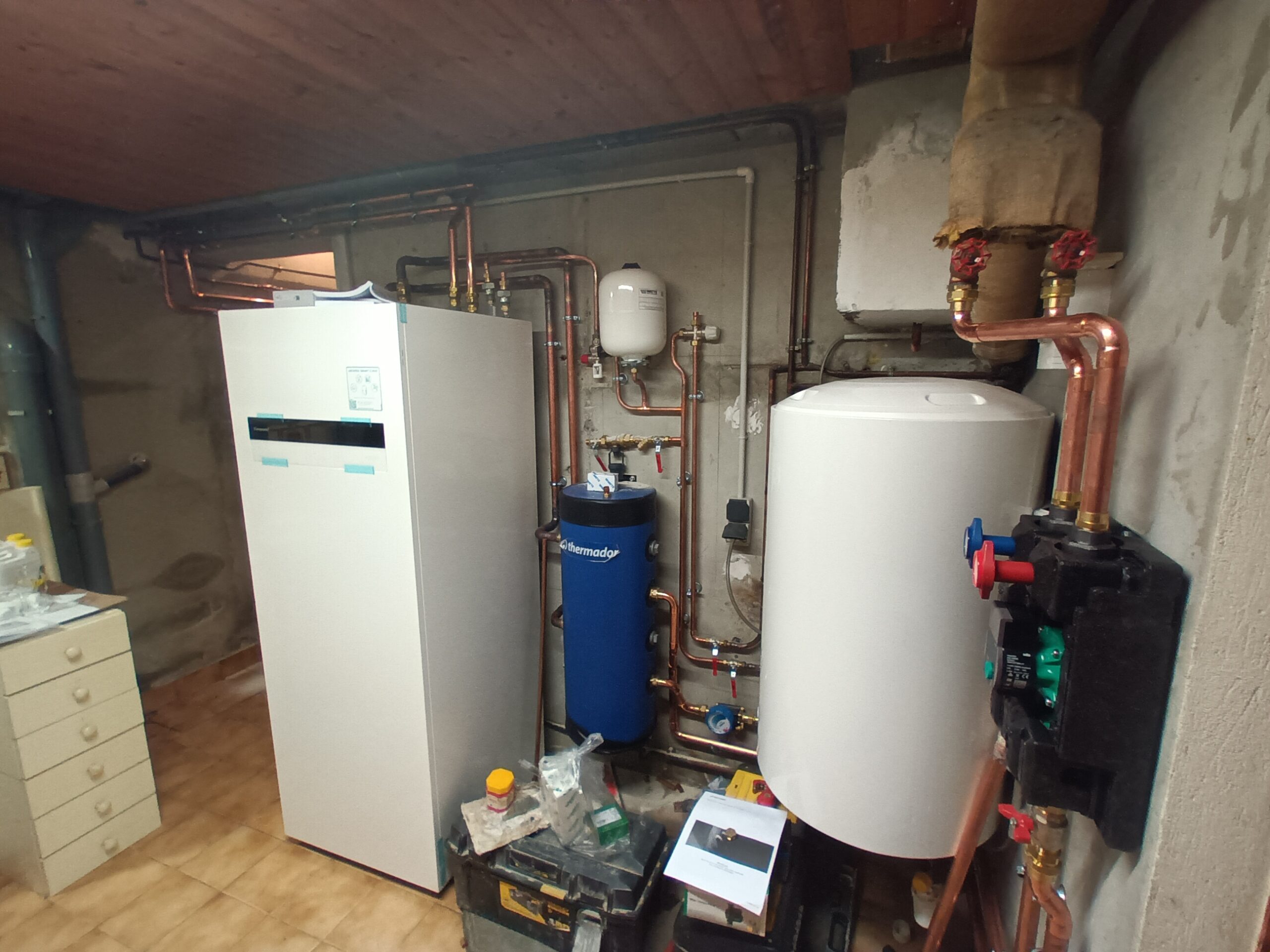 CHAUDIERE MURALE AU GAZ NATURELLE